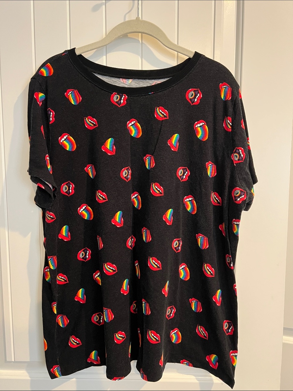 Torrid black Graphic Tee with Rainbow Lip Print